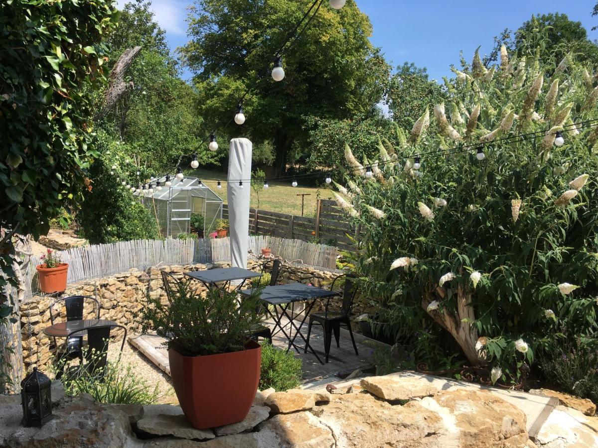 Au Cheval Bleu Acomodação com café da manhã Fontenay-près-Vézelay Exterior foto