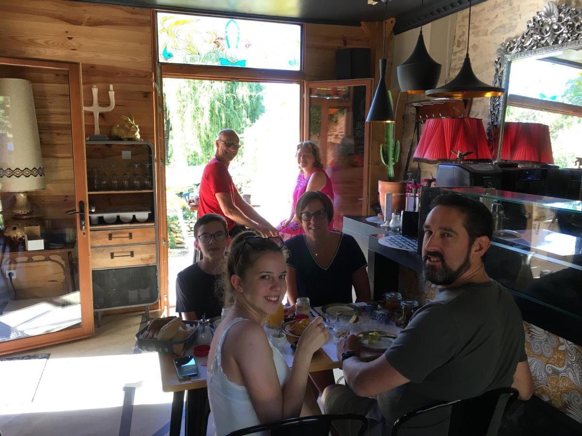 Au Cheval Bleu Acomodação com café da manhã Fontenay-près-Vézelay Exterior foto