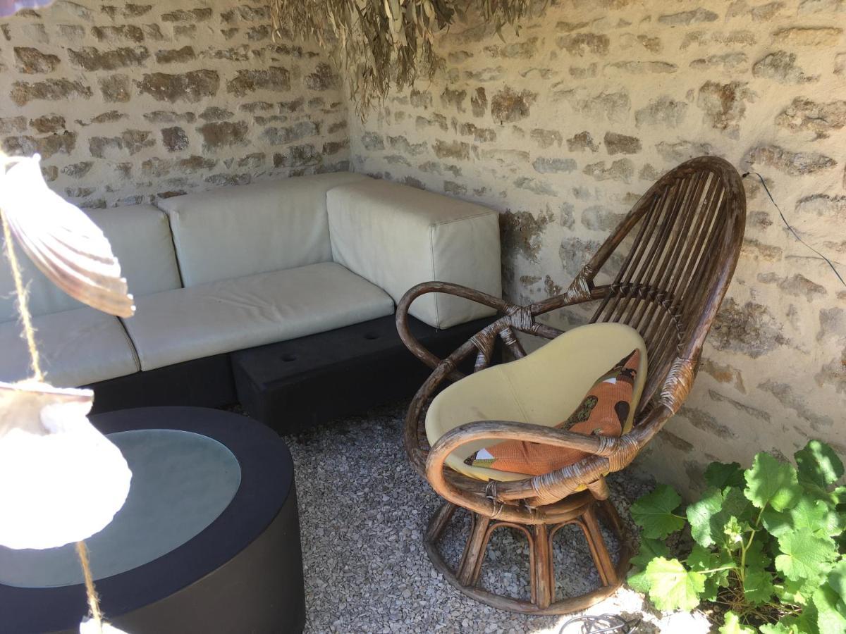 Au Cheval Bleu Acomodação com café da manhã Fontenay-près-Vézelay Exterior foto
